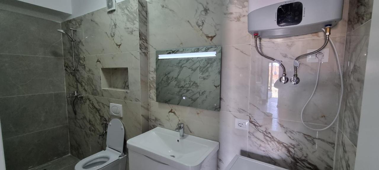 15 Bougainville Sarandë