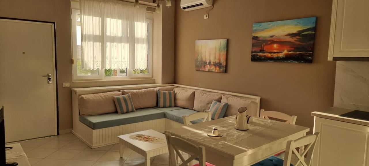 15 Bougainville Villaer