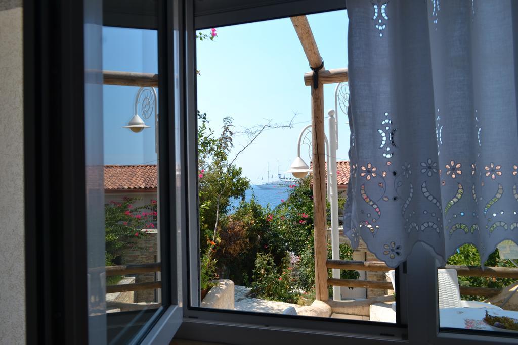15 Bougainville Sarandë